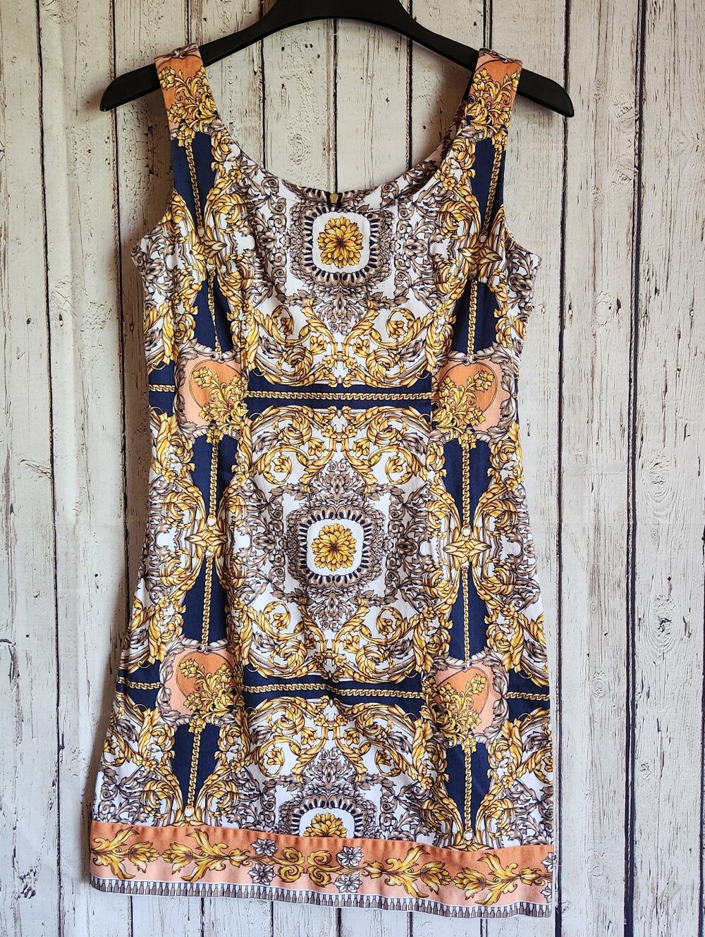Vintage Vibe Ornate Medallion Chain Print Sheath Dress by Laundry 6
